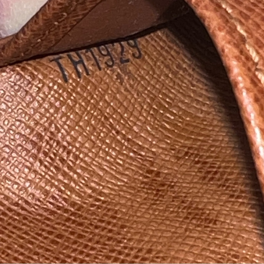 Authentic Louis Vuitton Monogram Elise double snap wallet LV compact card EUC - Picture 14 of 14